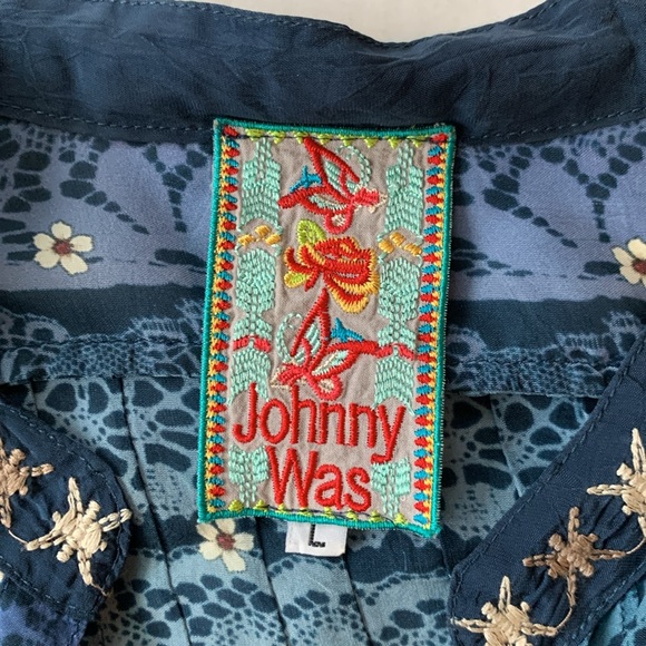 Johnny Was Navy Henley Popover Embroidered Tunic Boho Blue Size L - Picture 2 of 8